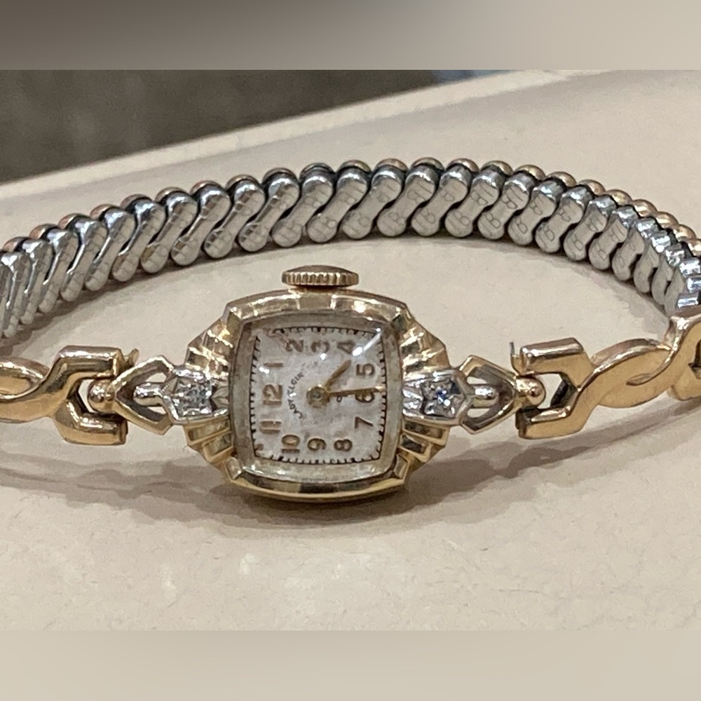 14k gold watch - Picture 3 of 10
